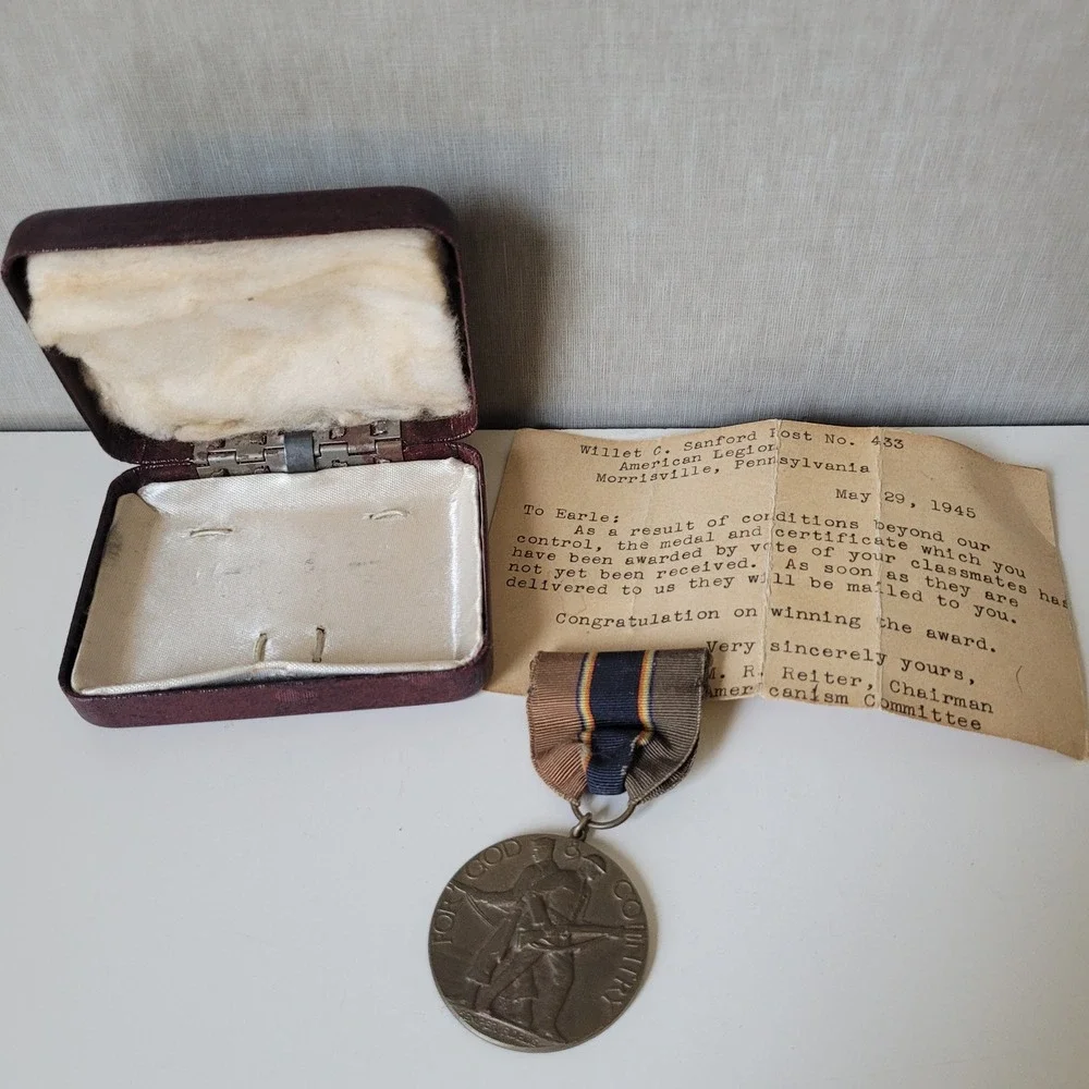 American Legion School Award Medal Unisex OS Bronze Good 1945 WWII Era Vintage